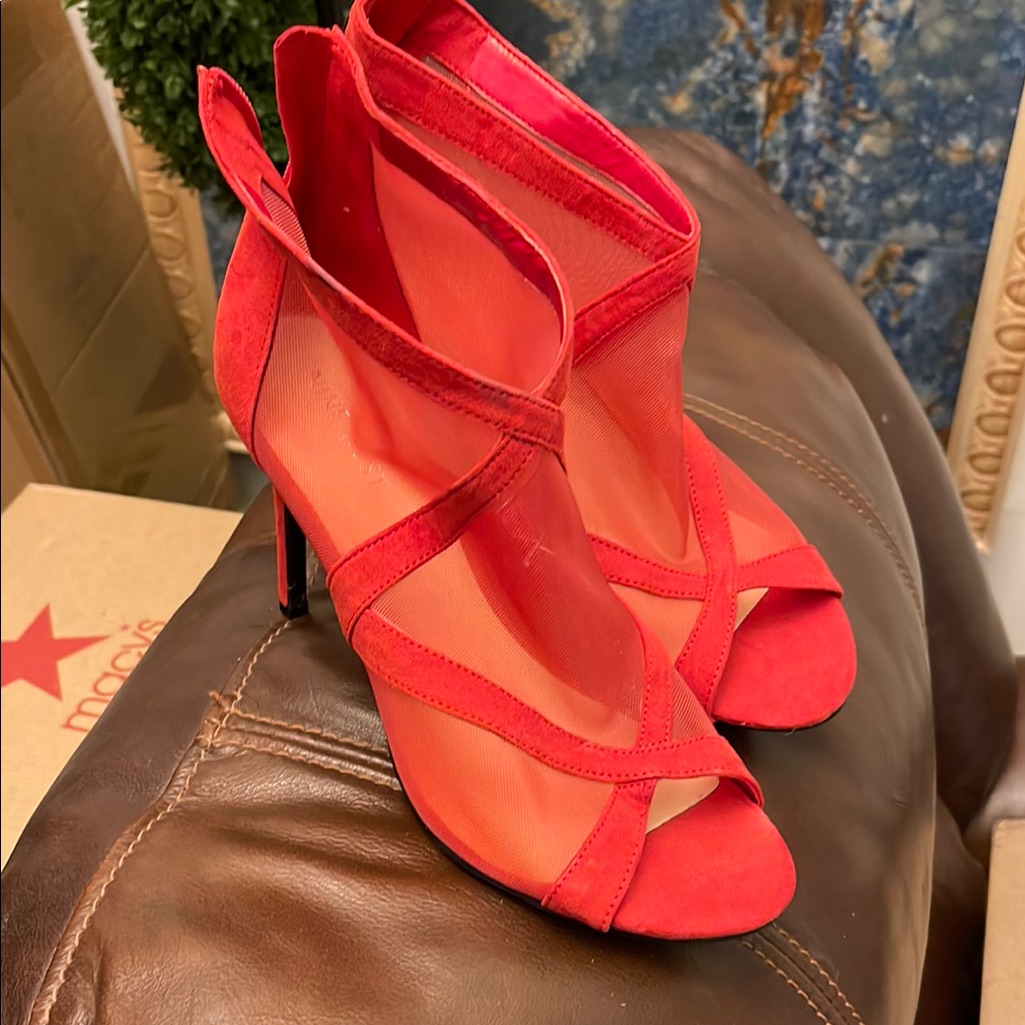 Chic Red Strappy Heels
